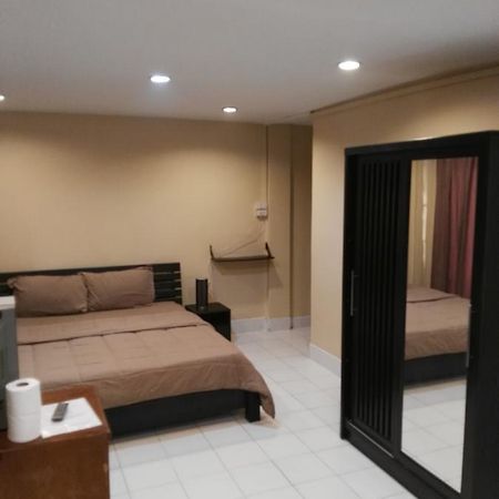 Jomtien Sunset Guesthouse Eksteriør billede